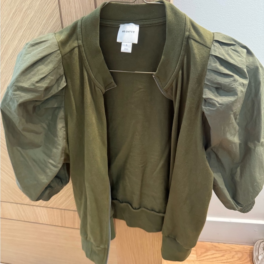 Maeve Olive Green Puff Half-Sleeve Light Knit Jacket